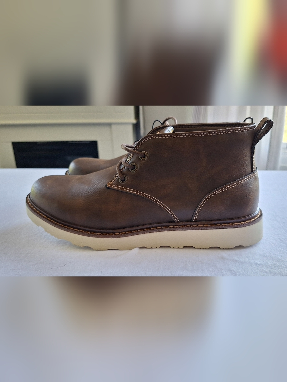 Buffalo David Bitton Men’s Brown Leather Chukka Boots Size 9.5 Memory Foam